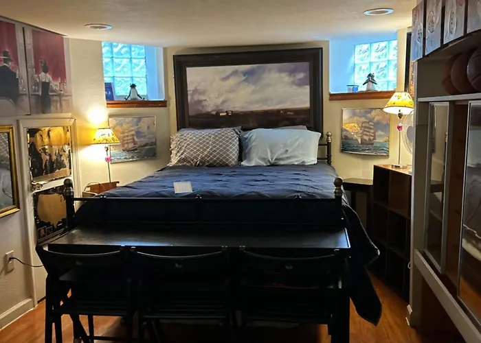 Highland Park Apartment